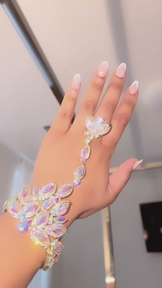 So Glam Hand Chain