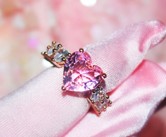 ICY PINK HEART RING